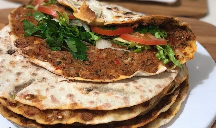 Gaziantep usulü lahmacun tarifi! Birçok kişinin bilmediği lezzet tüyosu 1
